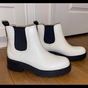 Ugg White Leather Boots size 7